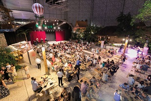 TROPICAL ISLAND Wayang Plaza Impression